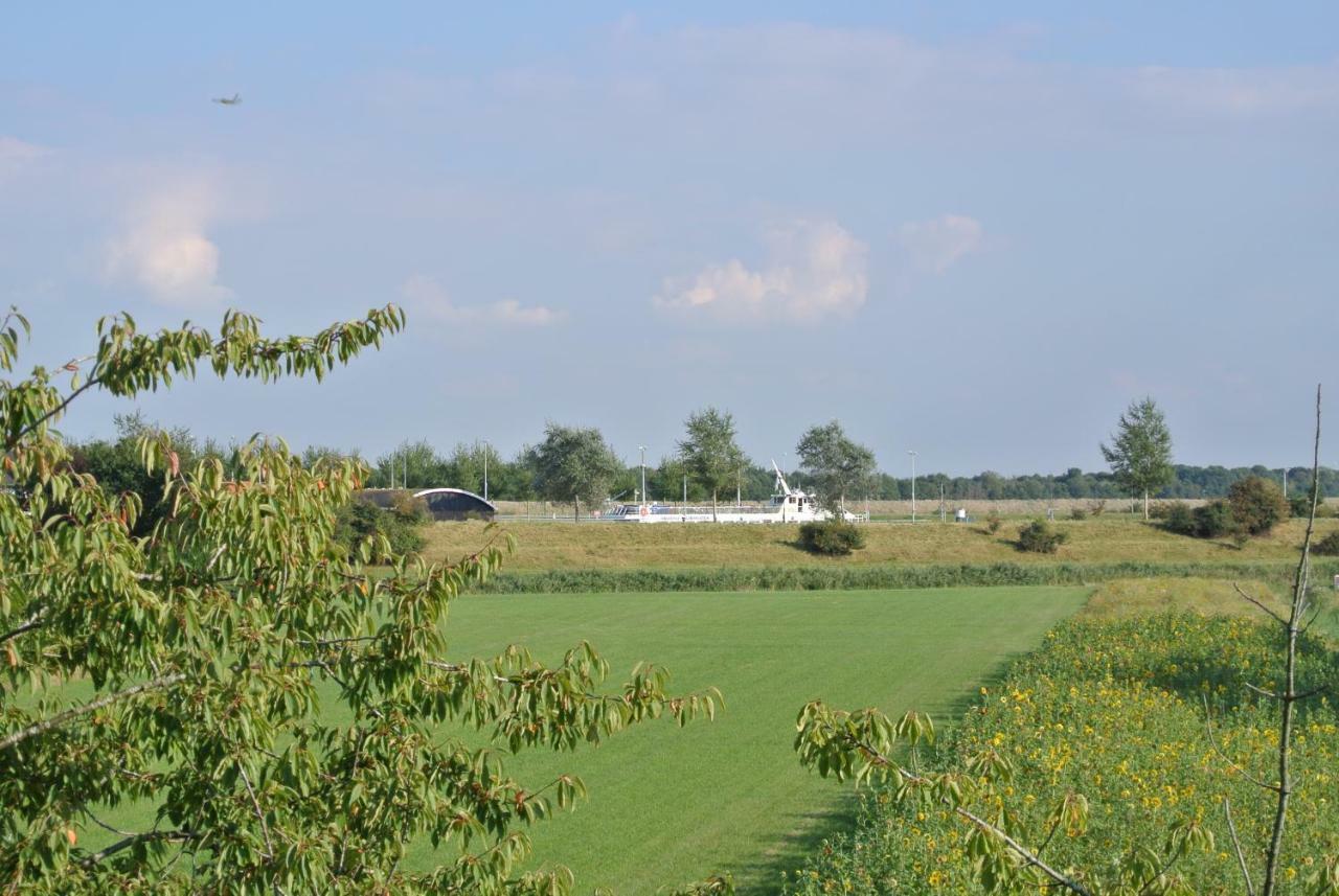 B&B Veers Buuten Veere Exterior photo